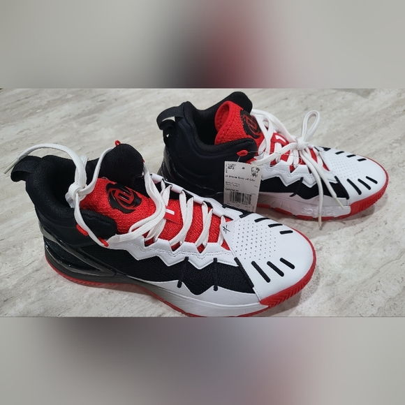 Adidas D. Rose Son of Chi. Mens basketball shoes size 8. Red, black and white. - Picture 2 of 6
